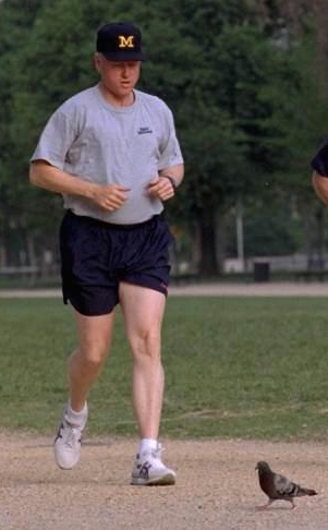 billclintonjogging.jpg