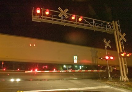 railroadcrossingnight